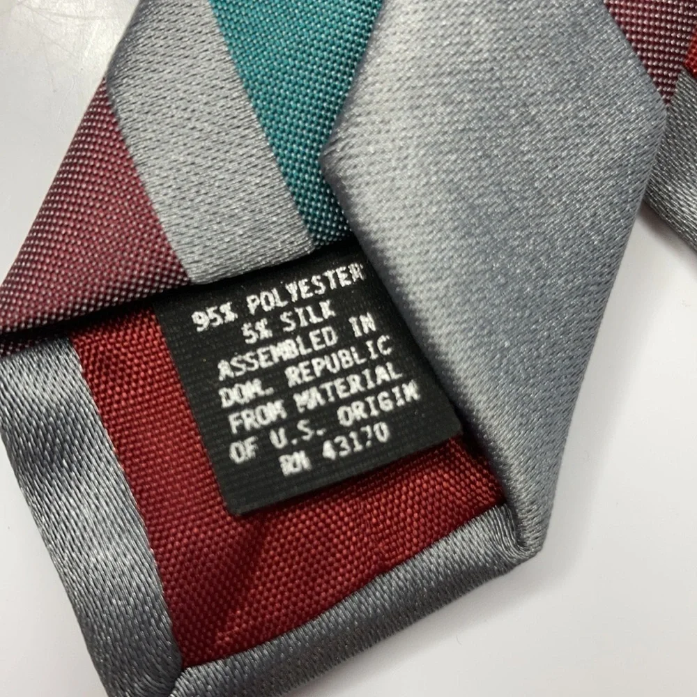 Vintage Essex Row tie‎